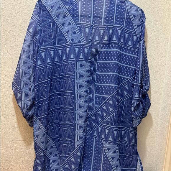 Chico's Petite Blue Mixed Print Silver Sequin Embellished Tunic Top - Picture 7 of 9